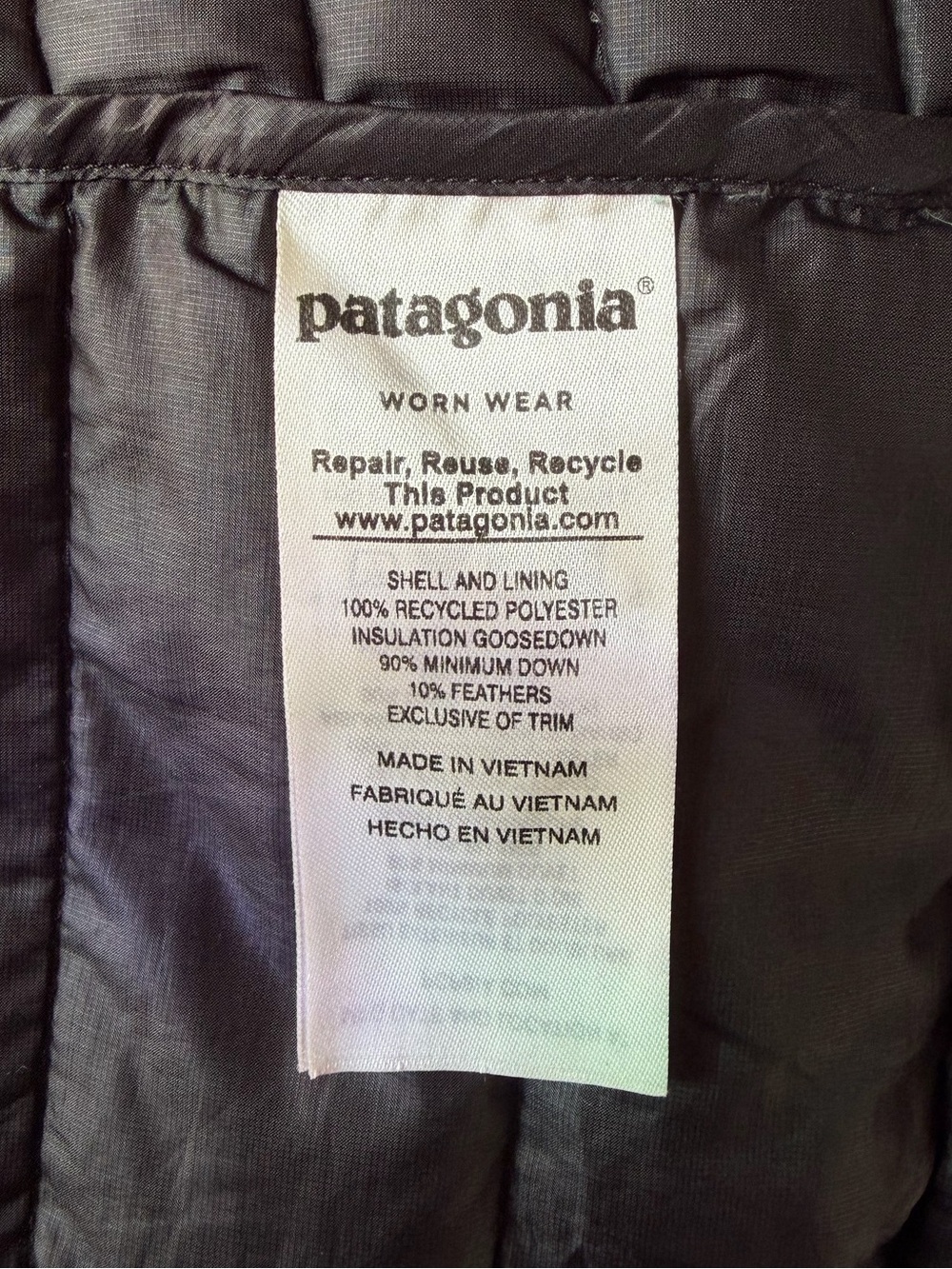 Patagonia “Worn Wear” Black Quilt Puffer Down Vest - Picture 6 of 7